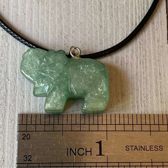 Green Aventurine Lucky Crystal Elephant Pendant Necklace Adjustable Cord Chain - Picture 9 of 10